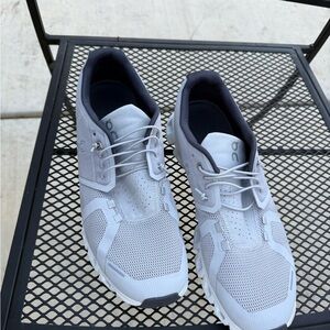 On Running Men's Light Gray Athletic Shoes